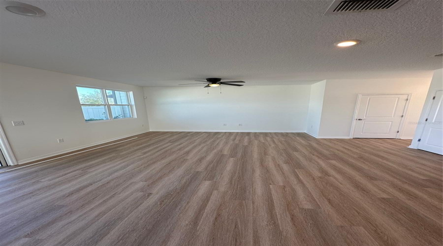 Davenport, Florida 33837, 3 Bedrooms Bedrooms, ,2 Bathroomsbathrooms,Residential,For Sale,Madison,Mfro6300503