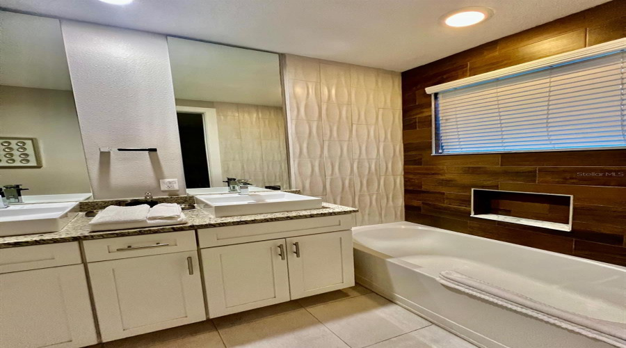 KISSIMMEE, Florida 34747, 3 Bedrooms Bedrooms, ,3 BathroomsBathrooms,Residential,For Sale,SUNVILLE,0,MFRS5125090