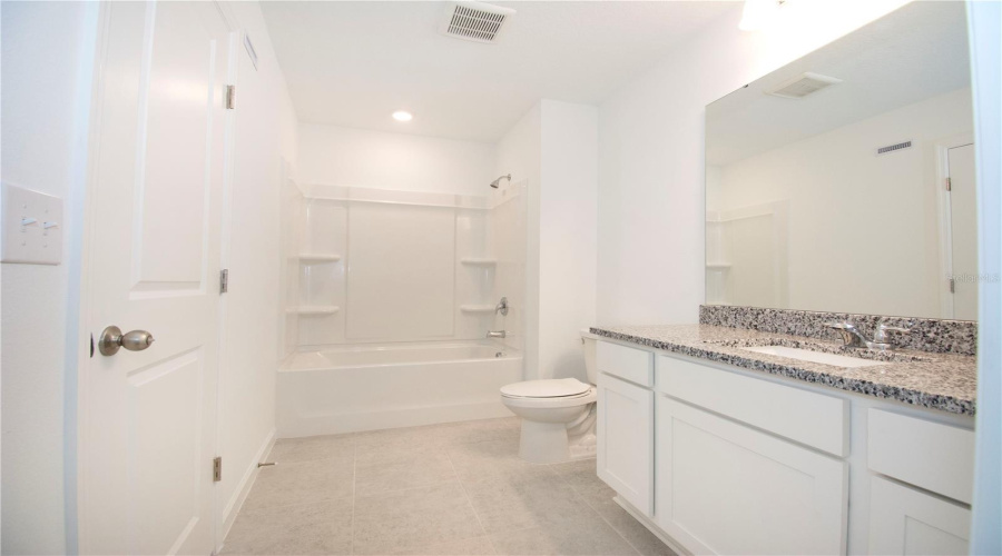 DAVENPORT, Florida 33837, 3 Bedrooms Bedrooms, ,2 BathroomsBathrooms,Residential,For Sale,VESARA,MFRTB8375291