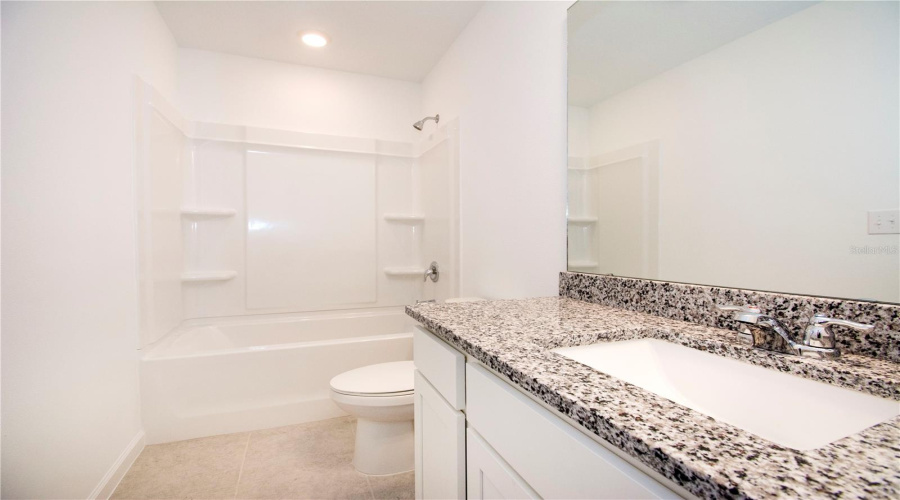 DAVENPORT, Florida 33837, 3 Bedrooms Bedrooms, ,2 BathroomsBathrooms,Residential,For Sale,VESARA,MFRTB8375291