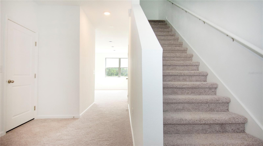 DAVENPORT, Florida 33837, 3 Bedrooms Bedrooms, ,2 BathroomsBathrooms,Residential,For Sale,VESARA,MFRTB8375291