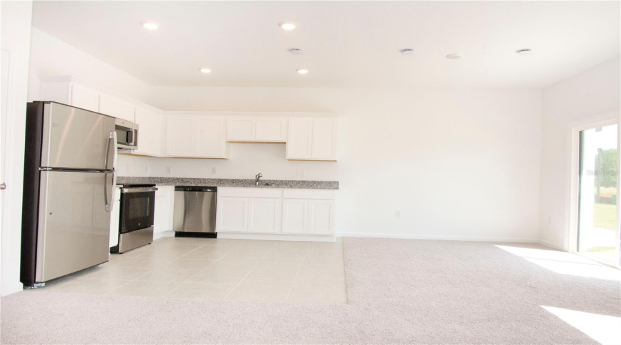 DAVENPORT, Florida 33837, 3 Bedrooms Bedrooms, ,2 BathroomsBathrooms,Residential,For Sale,VESARA,MFRTB8375291