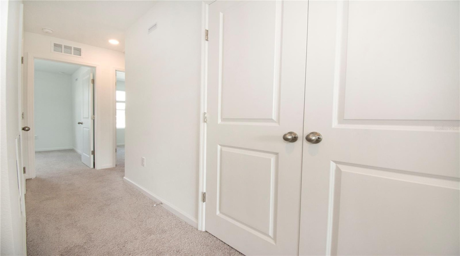 DAVENPORT, Florida 33837, 3 Bedrooms Bedrooms, ,2 BathroomsBathrooms,Residential,For Sale,VESARA,MFRTB8375291