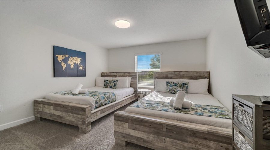 Davenport, Florida 33896, 4 Bedrooms Bedrooms, ,3 Bathroomsbathrooms,Residential,For Sale,Ocean Course,Mfro6300676