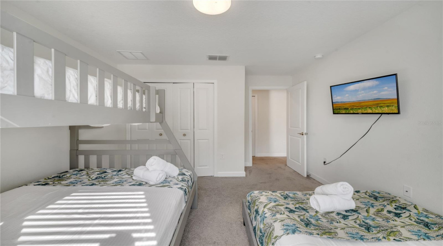 Davenport, Florida 33896, 4 Bedrooms Bedrooms, ,3 Bathroomsbathrooms,Residential,For Sale,Ocean Course,Mfro6300676