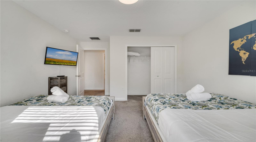 Davenport, Florida 33896, 4 Bedrooms Bedrooms, ,3 Bathroomsbathrooms,Residential,For Sale,Ocean Course,Mfro6300676