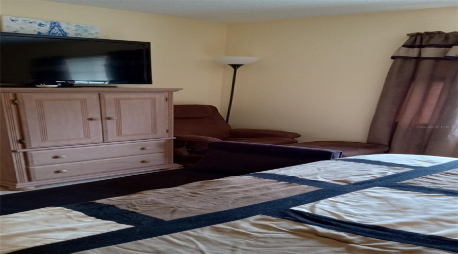 DAVENPORT, Florida 33897, 4 Bedrooms Bedrooms, ,2 BathroomsBathrooms,Residential,For Sale,HILLCREST,MFRTB8375081