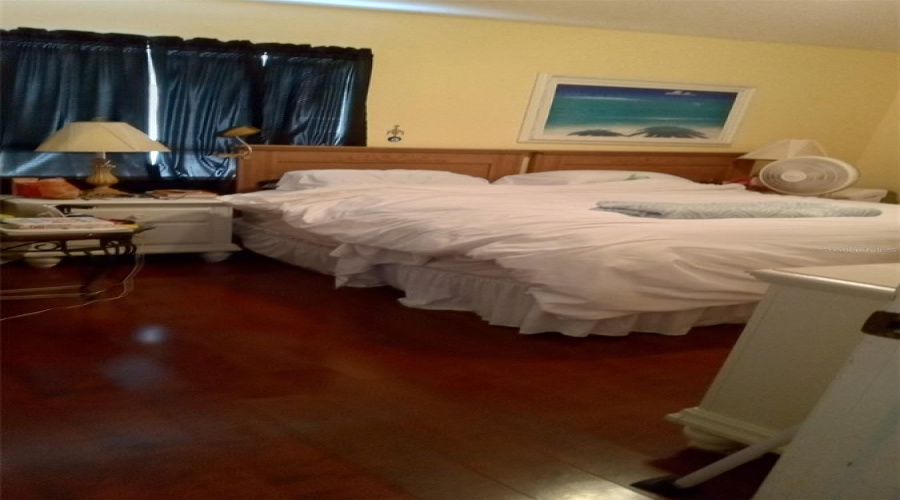 DAVENPORT, Florida 33897, 4 Bedrooms Bedrooms, ,2 BathroomsBathrooms,Residential,For Sale,HILLCREST,MFRTB8375081