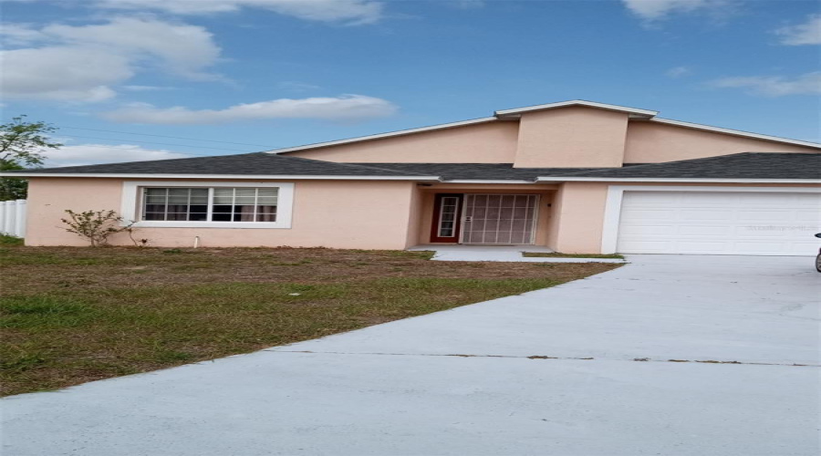 DAVENPORT, Florida 33897, 4 Bedrooms Bedrooms, ,2 BathroomsBathrooms,Residential,For Sale,HILLCREST,MFRTB8375081
