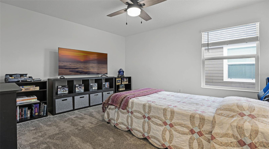 DAVENPORT, Florida 33837, 6 Bedrooms Bedrooms, ,3 BathroomsBathrooms,Residential,For Sale,GENTLE RAIN,MFRV4942187