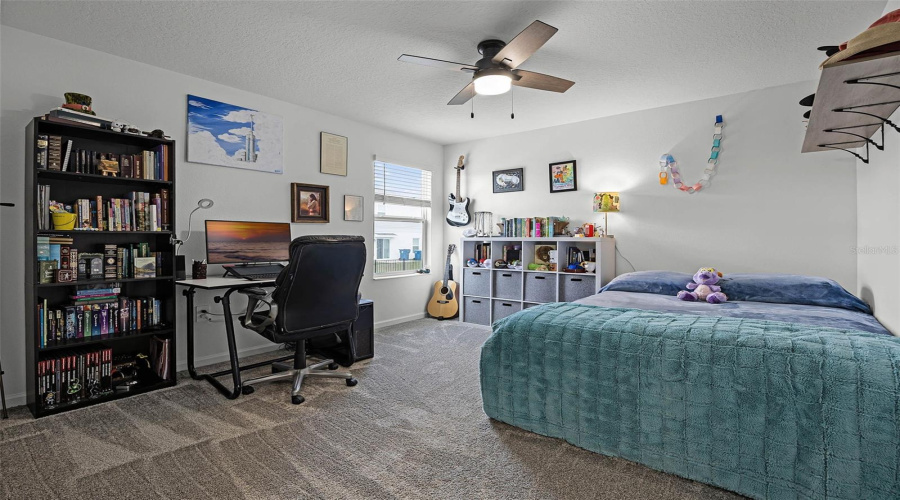 DAVENPORT, Florida 33837, 6 Bedrooms Bedrooms, ,3 BathroomsBathrooms,Residential,For Sale,GENTLE RAIN,MFRV4942187