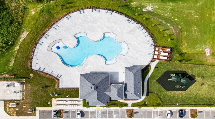 DAVENPORT, Florida 33837, 6 Bedrooms Bedrooms, ,3 BathroomsBathrooms,Residential,For Sale,GENTLE RAIN,MFRV4942187