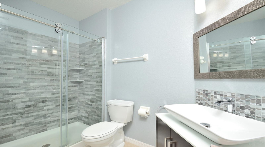 DAVENPORT, Florida 33896, 2 Bedrooms Bedrooms, ,2 BathroomsBathrooms,Residential,For Sale,VENEZIA,MFRS5125047