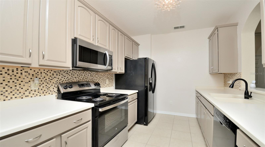 DAVENPORT, Florida 33896, 2 Bedrooms Bedrooms, ,2 BathroomsBathrooms,Residential,For Sale,VENEZIA,MFRS5125047