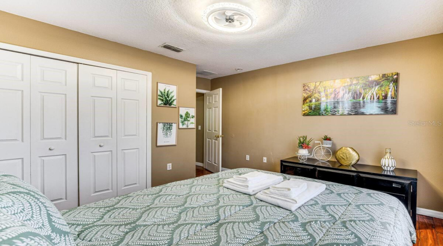 KISSIMMEE, Florida 34746, 5 Bedrooms Bedrooms, ,3 BathroomsBathrooms,Residential,For Sale,CUMBRIAN LAKES,MFRTB8315325