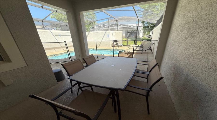 DAVENPORT, Florida 33896, 4 Bedrooms Bedrooms, ,3 BathroomsBathrooms,Residential,For Sale,DOGLEG,MFRS5125174