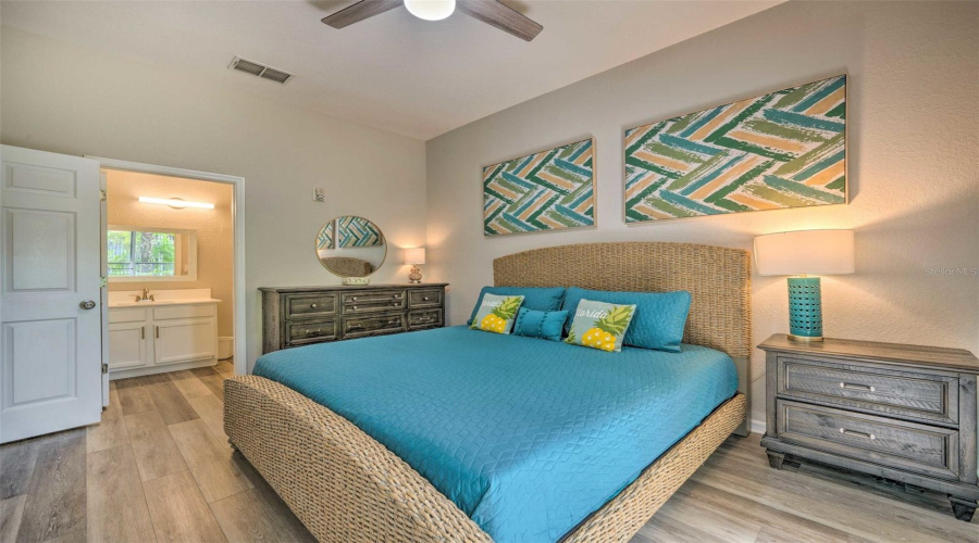 DAVENPORT, Florida 33897, 3 Bedrooms Bedrooms, ,2 BathroomsBathrooms,Residential,For Sale,GRAN BAHAMA,MFRS5125195