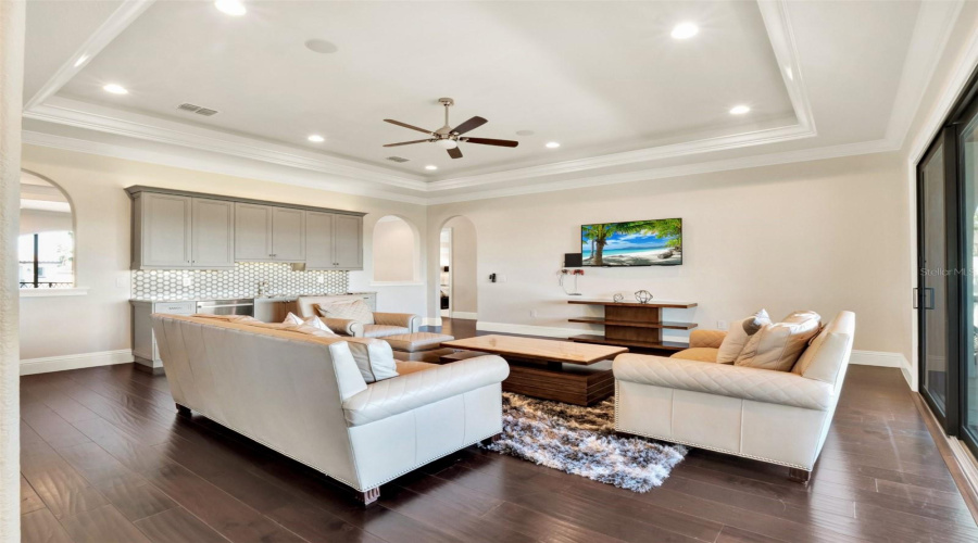 Reunion, Florida 34747, 8 Bedrooms Bedrooms, ,9 Bathroomsbathrooms,Residential,For Sale,Golden Bear,Mfro6300928