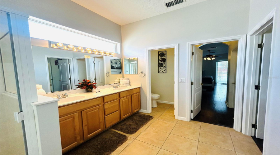DAVENPORT, Florida 33897, 5 Bedrooms Bedrooms, ,3 BathroomsBathrooms,Residential,For Sale,HAMPTON,MFRS5125082