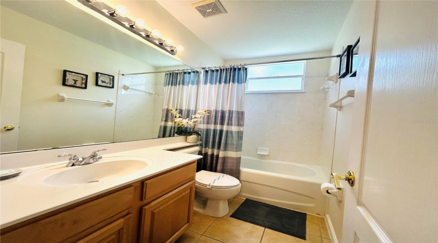 DAVENPORT, Florida 33897, 5 Bedrooms Bedrooms, ,3 BathroomsBathrooms,Residential,For Sale,HAMPTON,MFRS5125082