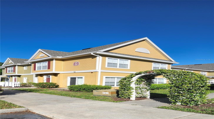 KISSIMMEE, Florida 34746, 4 Bedrooms Bedrooms, ,3 BathroomsBathrooms,Residential,For Sale,LODI,MFRO6299353