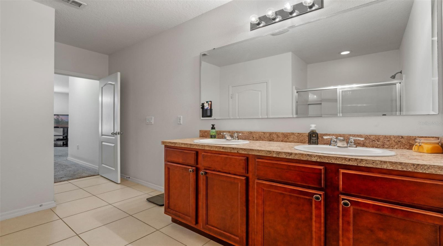 DAVENPORT, Florida 33896, 3 Bedrooms Bedrooms, ,2 BathroomsBathrooms,Residential,For Sale,MARABOU,MFRO6299909