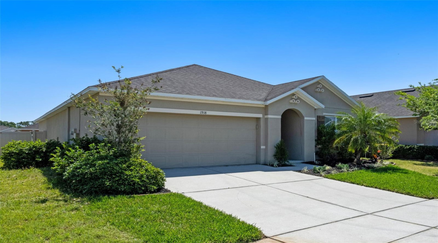 DAVENPORT, Florida 33896, 3 Bedrooms Bedrooms, ,2 BathroomsBathrooms,Residential,For Sale,MARABOU,MFRO6299909