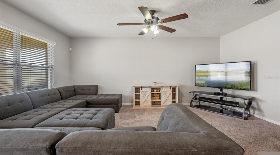 DAVENPORT, Florida 33896, 3 Bedrooms Bedrooms, ,2 BathroomsBathrooms,Residential,For Sale,MARABOU,MFRO6299909