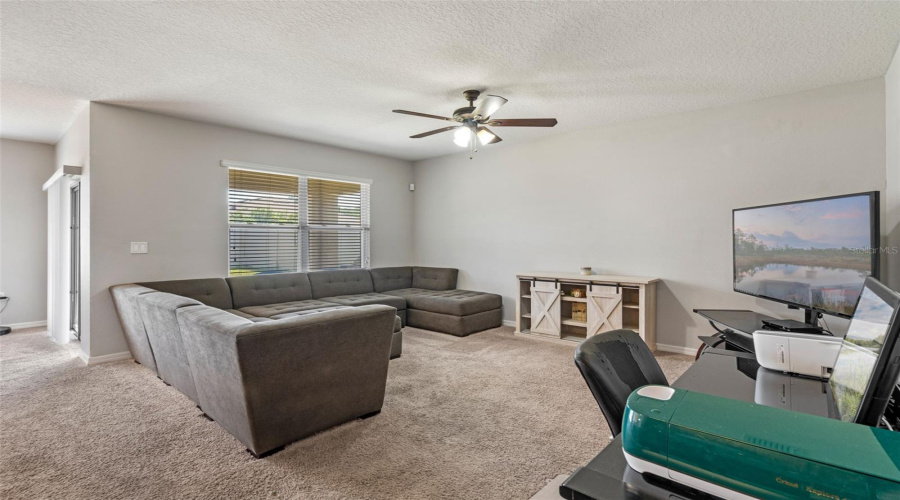 DAVENPORT, Florida 33896, 3 Bedrooms Bedrooms, ,2 BathroomsBathrooms,Residential,For Sale,MARABOU,MFRO6299909