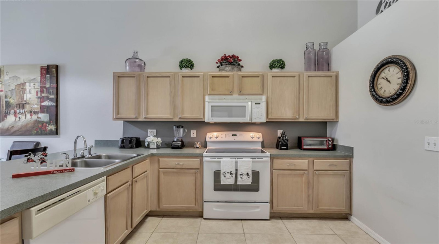 KISSIMMEE, Florida 34747, 5 Bedrooms Bedrooms, ,3 BathroomsBathrooms,Residential,For Sale,SECRET KEY,MFRO6300568