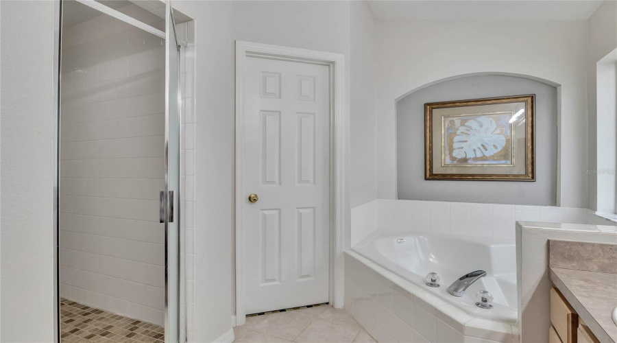 KISSIMMEE, Florida 34747, 5 Bedrooms Bedrooms, ,3 BathroomsBathrooms,Residential,For Sale,SECRET KEY,MFRO6300568