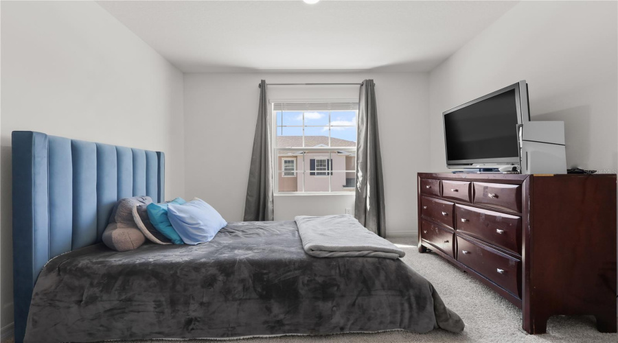 DAVENPORT, Florida 33837, 3 Bedrooms Bedrooms, ,2 BathroomsBathrooms,Residential,For Sale,BLUE JAY,MFRO6300693