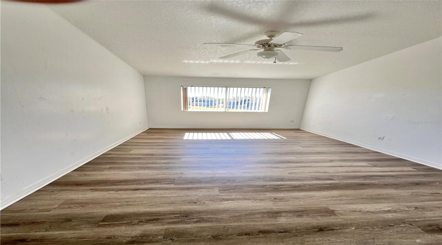 DAVENPORT, Florida 33897, 4 Bedrooms Bedrooms, ,3 BathroomsBathrooms,Residential,For Sale,CARIBBEAN,MFRO6301142