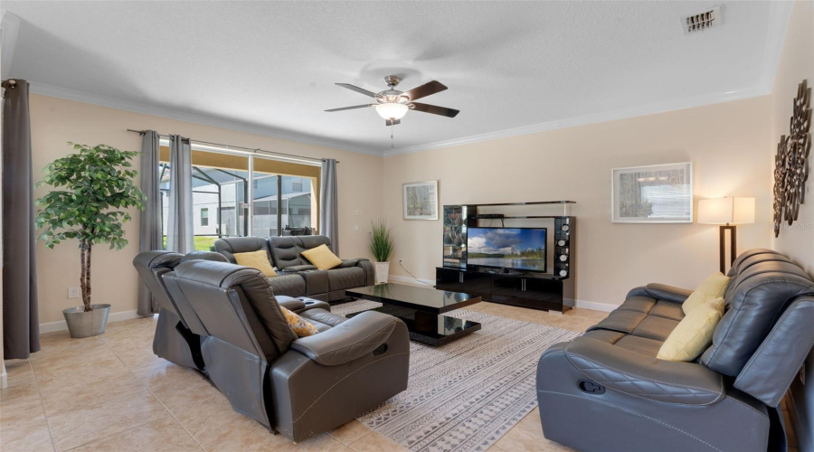 KISSIMMEE, Florida 34747, 6 Bedrooms Bedrooms, ,5 BathroomsBathrooms,Residential,For Sale,SUGAR PALM,MFRL4952282