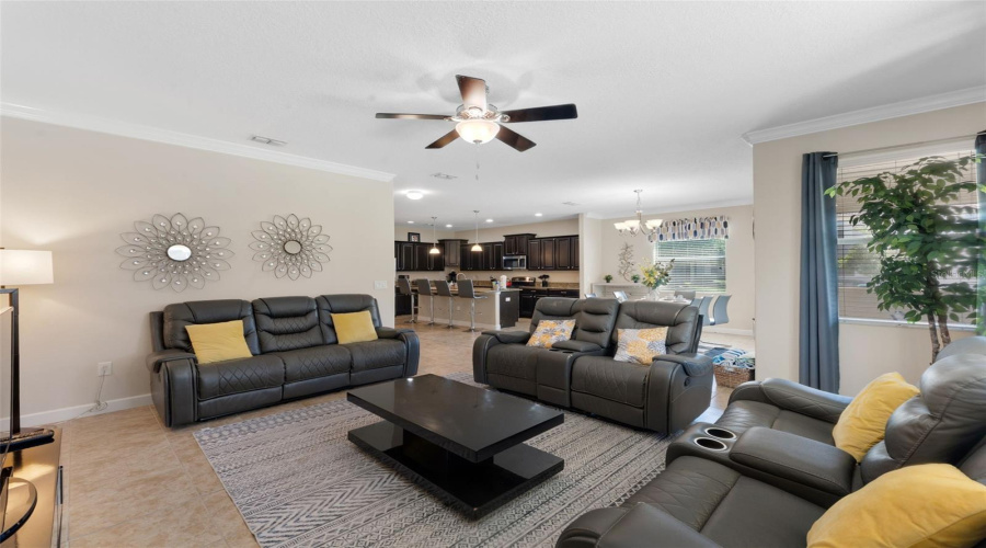KISSIMMEE, Florida 34747, 6 Bedrooms Bedrooms, ,5 BathroomsBathrooms,Residential,For Sale,SUGAR PALM,MFRL4952282