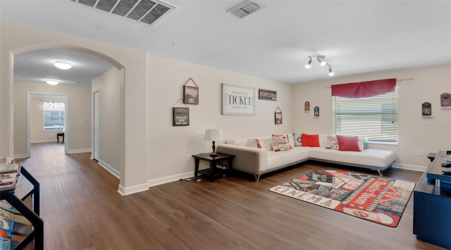 KISSIMMEE, Florida 34747, 6 Bedrooms Bedrooms, ,5 BathroomsBathrooms,Residential,For Sale,SUGAR PALM,MFRL4952282