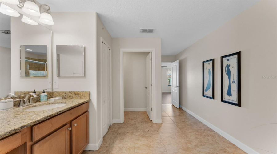 KISSIMMEE, Florida 34747, 6 Bedrooms Bedrooms, ,5 BathroomsBathrooms,Residential,For Sale,SUGAR PALM,MFRL4952282