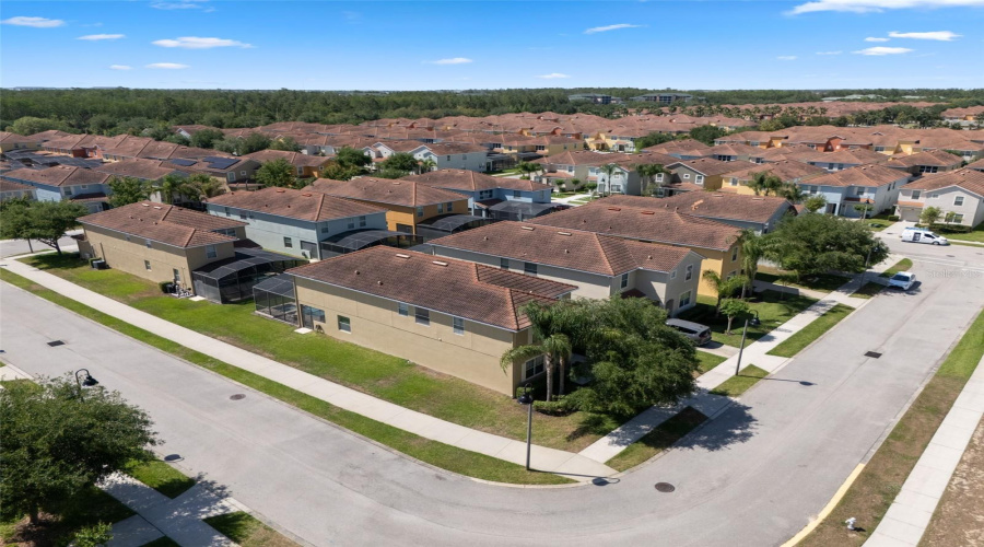 KISSIMMEE, Florida 34747, 6 Bedrooms Bedrooms, ,5 BathroomsBathrooms,Residential,For Sale,SUGAR PALM,MFRL4952282