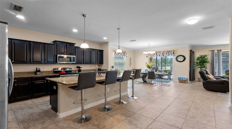 KISSIMMEE, Florida 34747, 6 Bedrooms Bedrooms, ,5 BathroomsBathrooms,Residential,For Sale,SUGAR PALM,MFRL4952282