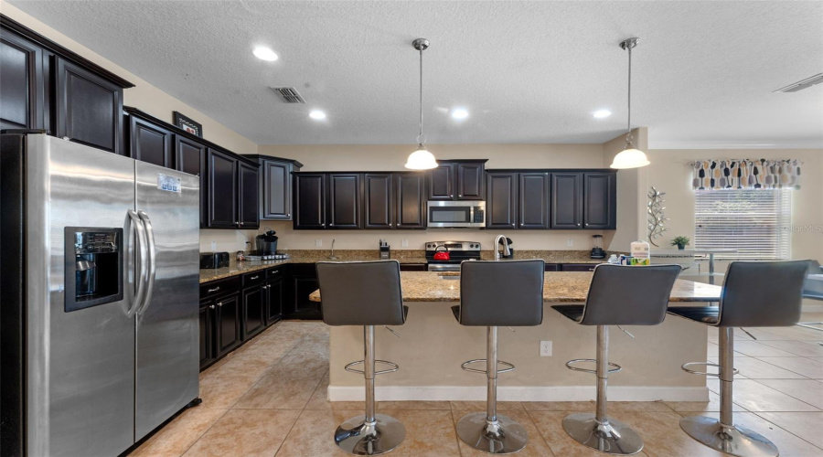 KISSIMMEE, Florida 34747, 6 Bedrooms Bedrooms, ,5 BathroomsBathrooms,Residential,For Sale,SUGAR PALM,MFRL4952282