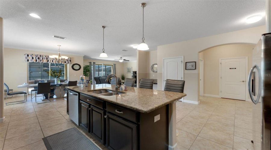 KISSIMMEE, Florida 34747, 6 Bedrooms Bedrooms, ,5 BathroomsBathrooms,Residential,For Sale,SUGAR PALM,MFRL4952282