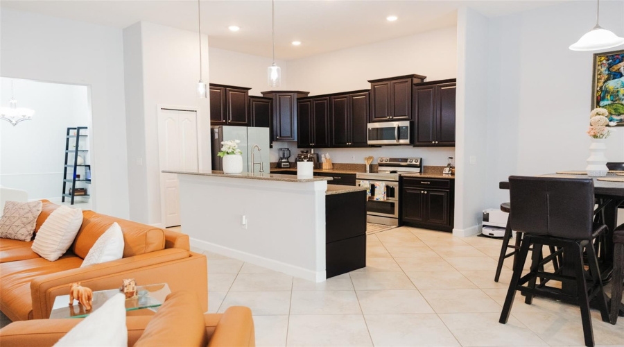 DAVENPORT, Florida 33896, 4 Bedrooms Bedrooms, ,3 BathroomsBathrooms,Residential,For Sale,MOSS CREEK,MFRS5125229