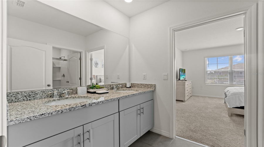 Davenport, Florida 33837, 7 Bedrooms Bedrooms, ,5 Bathroomsbathrooms,Residential,For Sale,Oakmoss,Mfro6286006