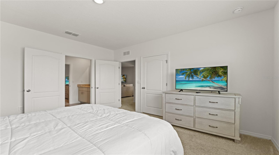 Davenport, Florida 33837, 7 Bedrooms Bedrooms, ,5 Bathroomsbathrooms,Residential,For Sale,Oakmoss,Mfro6286006