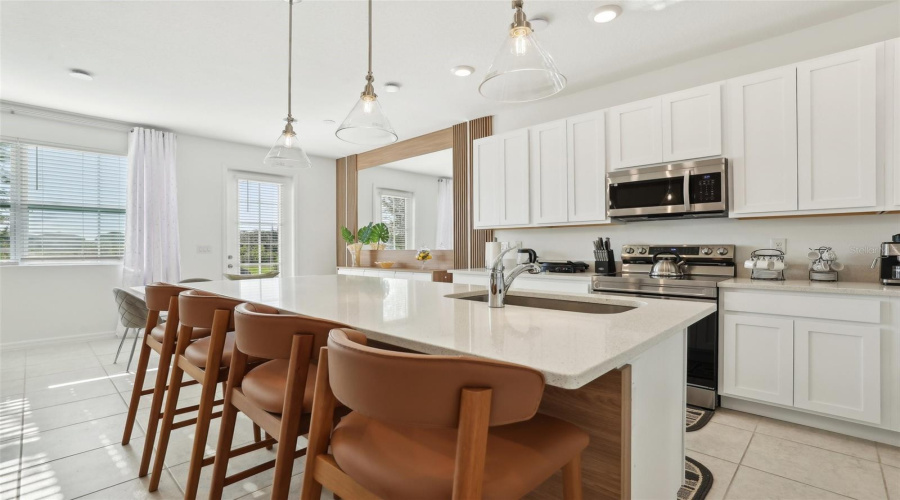 Davenport, Florida 33896, 3 Bedrooms Bedrooms, ,2 Bathroomsbathrooms,Residential,For Sale,Longboat,Mfro6301196