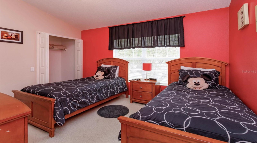 KISSIMMEE, Florida 34747, 3 Bedrooms Bedrooms, ,3 BathroomsBathrooms,Residential,For Sale,SILVER PALM DR,MFRTB8376589