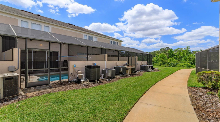 KISSIMMEE, Florida 34747, 3 Bedrooms Bedrooms, ,3 BathroomsBathrooms,Residential,For Sale,SILVER PALM DR,MFRTB8376589