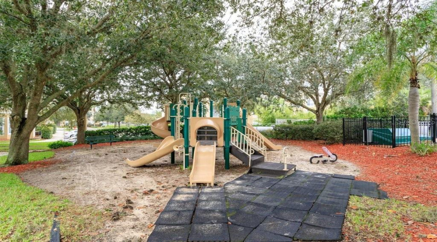 KISSIMMEE, Florida 34747, 3 Bedrooms Bedrooms, ,3 BathroomsBathrooms,Residential,For Sale,SILVER PALM DR,MFRTB8376589