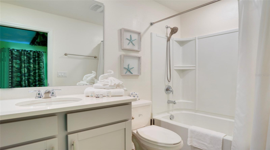 KISSIMMEE, Florida 34747, 5 Bedrooms Bedrooms, ,4 BathroomsBathrooms,Residential,For Sale,TROPICAL PALMS,0,MFRO6301603