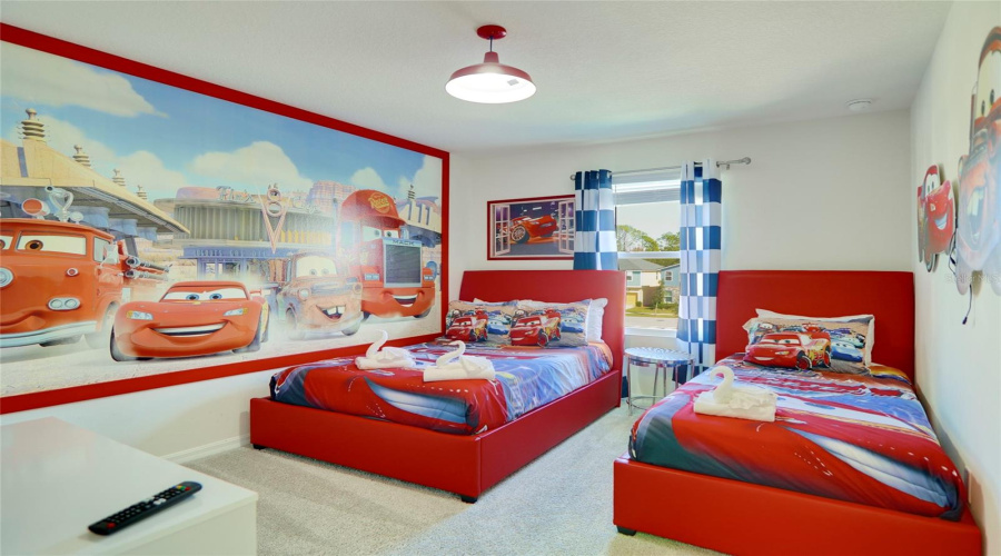 KISSIMMEE, Florida 34747, 5 Bedrooms Bedrooms, ,4 BathroomsBathrooms,Residential,For Sale,TROPICAL PALMS,0,MFRO6301603